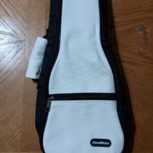 NWOT CloudMusic Ukulele Soft Case Padded Backpack